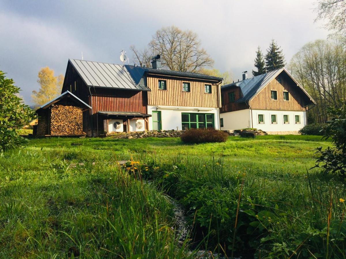 Chata Rozhlas Železná Ruda Exteriör bild