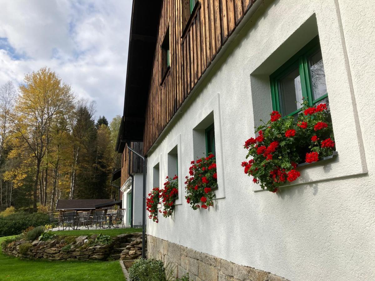 Chata Rozhlas Železná Ruda Exteriör bild